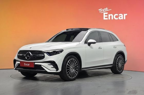 Mercedes-Benz GLC-Class GLC300 4MATIC AMG Line — пробег 32 544 км — фото 1 из 5