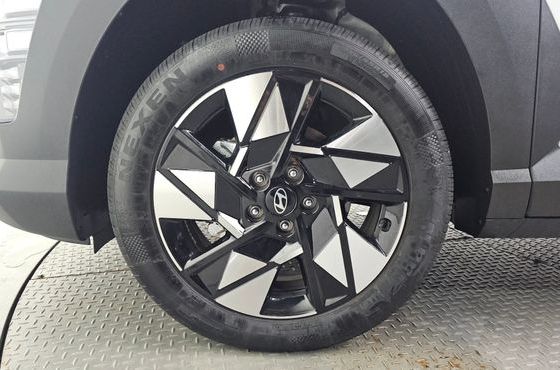 Hyundai Kona Modern Plus — пробег 8 570 км — фото 5 из 5