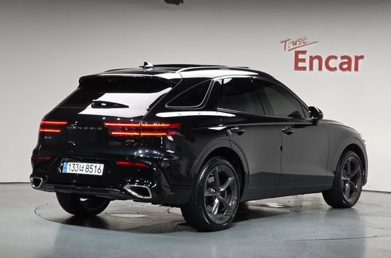 Genesis GV70 2.5T Gasoline AWD — пробег 6 526 км — фото 2 из 5