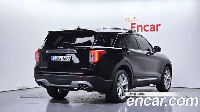 Ford Explorer 3.0 Platinum 4WD — пробег 53 260 км — фото 2 из 5