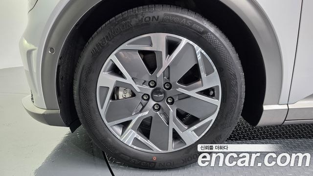 Genesis GV60 из Кореи Encar