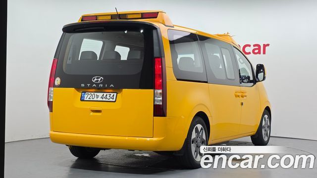Hyundai Staria из Кореи Encar