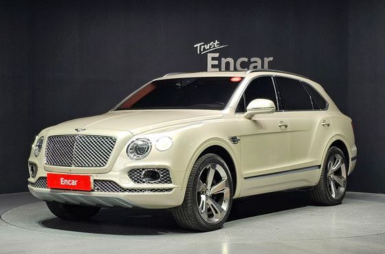 Bentley Bentayga 6.0 W12 — пробег 178 292 км — фото 1 из 5