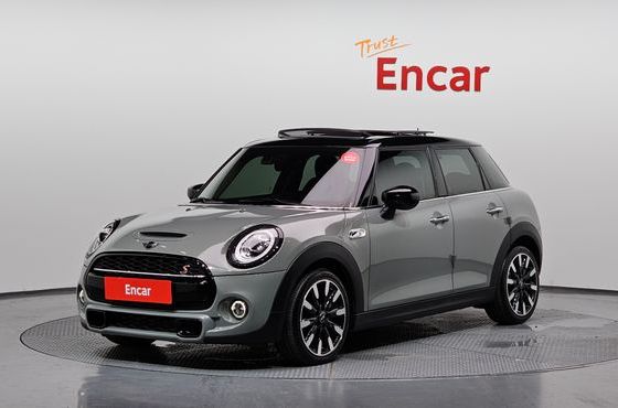 Mini Cooper 5Door HIGH 3rd — пробег 78 032 км — фото 1 из 5