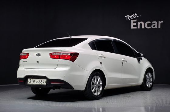Kia pride 1.6 GDI Sedan Luxury — пробег 128 642 км — фото 2 из 5