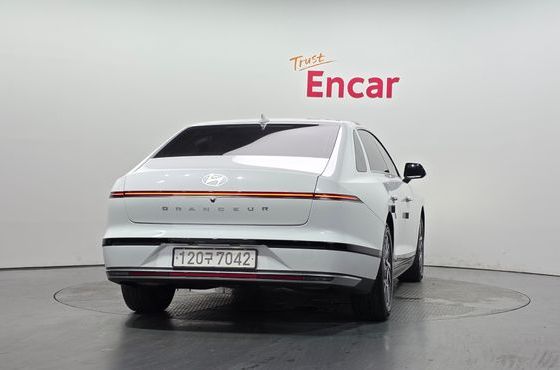 Hyundai Grandeur 3.5 LPG 2WD Premium — пробег 66 600 км — фото 4 из 5