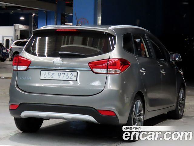 Kia Carens 2.0 LPI Prestige — пробег 170 742 км — фото 4 из 5