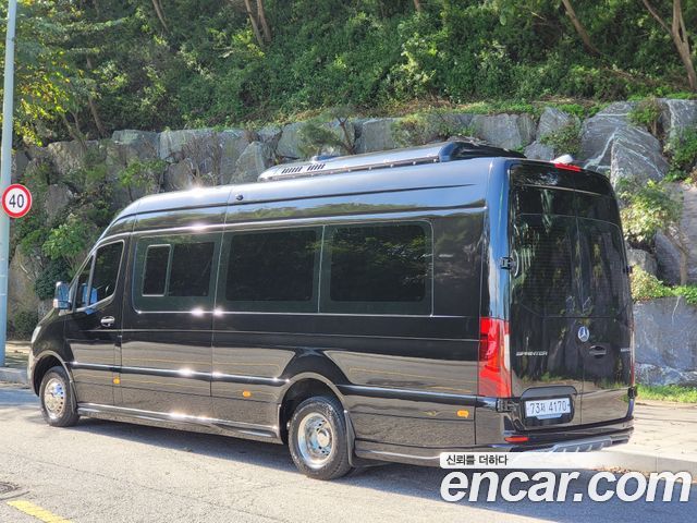 Mercedes-Benz Sprinter 3.0 Diesel W907 — пробег 95 000 км — фото 2 из 5
