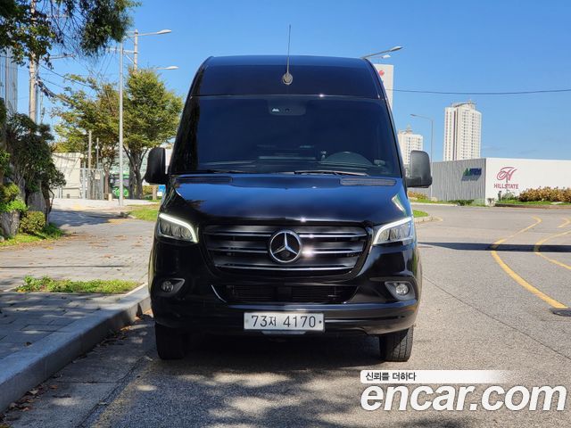 Mercedes-Benz Sprinter 3.0 Diesel W907 — пробег 95 000 км — фото 3 из 5