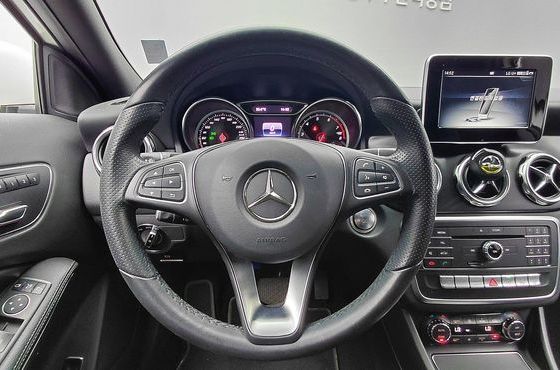 Mercedes-Benz GLA-Class GLA220 Premium — пробег 67 907 км — фото 3 из 5