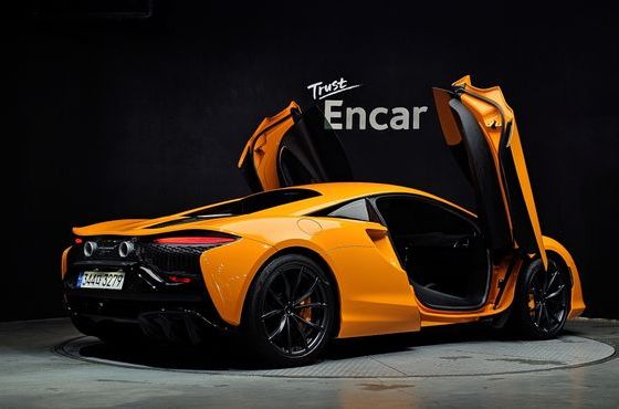 Mclaren Artura 3.0 Coupe — пробег 8 759 км — фото 2 из 5