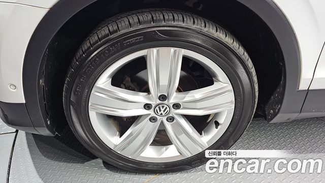 Volkswagen Tiguan из Кореи Encar