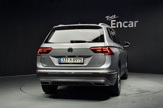Volkswagen Tiguan 2.0 TDI Prestige — пробег 122 649 км — фото 4 из 5