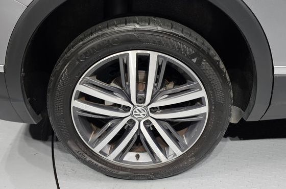 Volkswagen Tiguan 2.0 TDI Prestige — пробег 122 649 км — фото 5 из 5