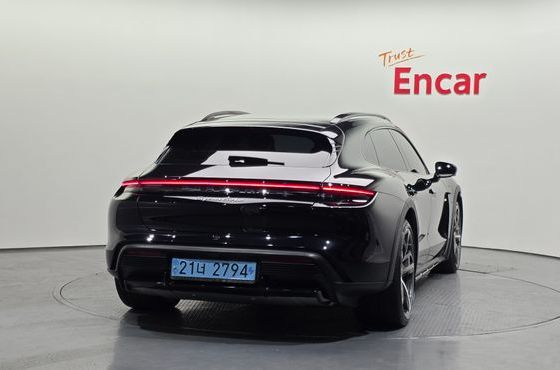 Porsche Taycan Turbo Cross Turismo — пробег 48 115 км — фото 4 из 5