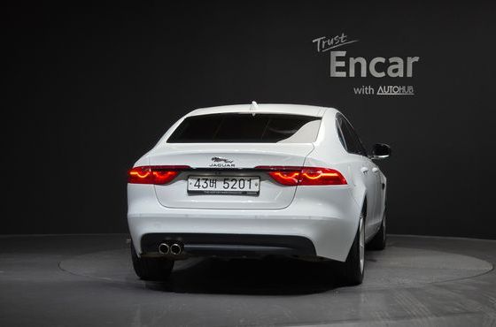 Jaguar XF 20d Prestige — пробег 54 891 км — фото 4 из 5