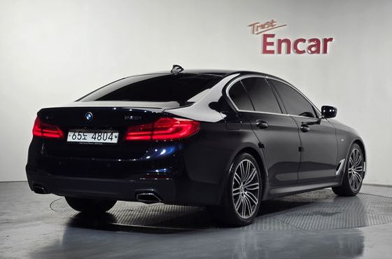 BMW 5-Series 530i xDrive M Sport Package Plus — пробег 132 473 км — фото 2 из 5