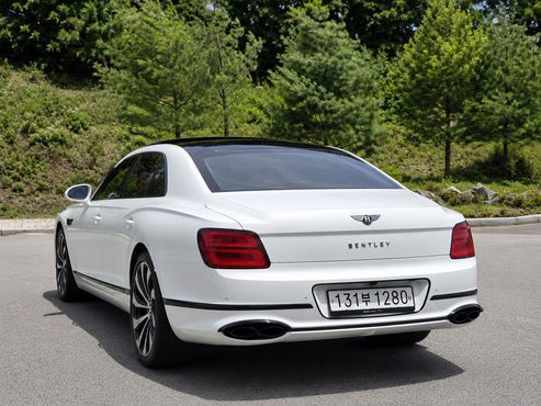 Bentley Flying Spur 4.0 — пробег 52 440 км — фото 2 из 5