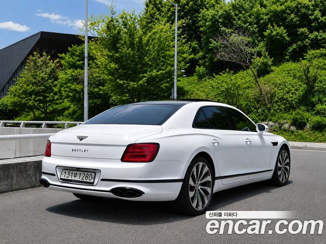 Bentley Flying Spur из Кореи Encar