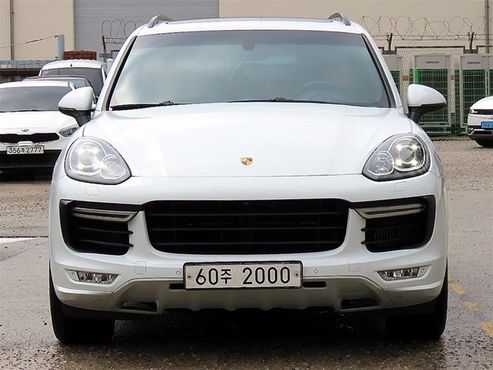 Porsche Cayenne 4.2 S Diesel 958 — пробег 175 161 км — фото 1 из 5
