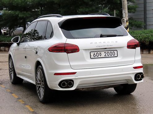 Porsche Cayenne 4.2 S Diesel 958 — пробег 175 161 км — фото 3 из 5