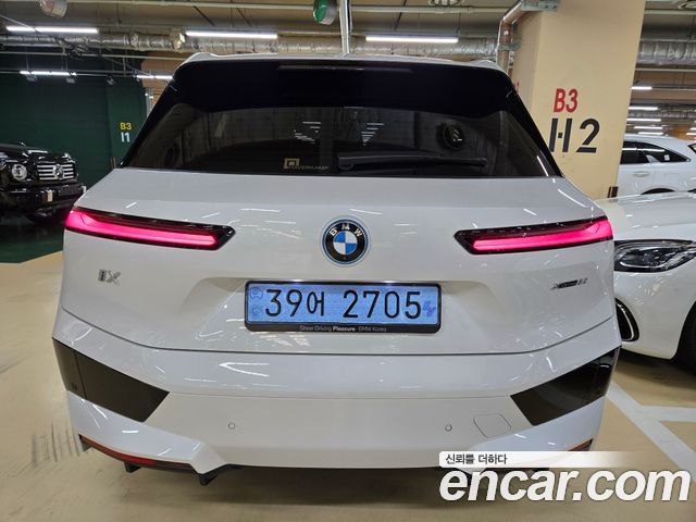 BMW iX из Кореи Encar