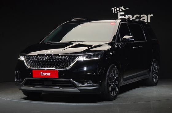 Kia Carnival 9-Seater Signature — пробег 68 618 км — фото 1 из 5