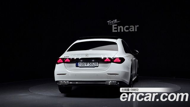 Mercedes-Benz E-Class из Кореи Encar