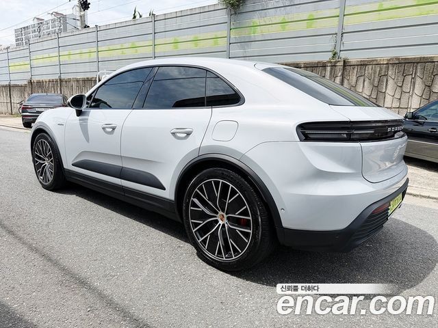 Porsche Macan из Кореи Encar