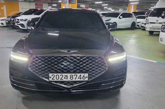 Genesis G90 5.0 AWD Limousine Prestige — пробег 60 000 км — фото 4 из 5