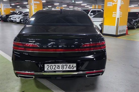 Genesis G90 5.0 AWD Limousine Prestige — пробег 60 000 км — фото 5 из 5