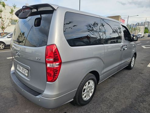 Hyundai Starex 12-Seater Wagon CVX Premium — пробег 105 751 км — фото 2 из 5
