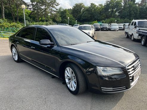 Audi A8 3.0 TFSI Quattro LWB D4 — пробег 178 633 км — фото 2 из 5