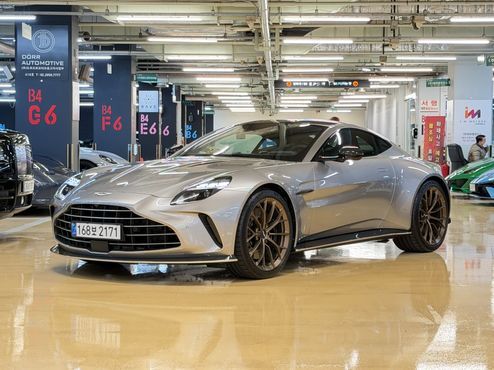Astonmartin Vantage 4.0 V8 Coupe — пробег 1 100 км — фото 1 из 5