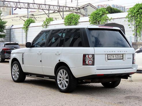 Land Rover Range Rover V8 5.0 Supercharged — пробег 80 000 км — фото 2 из 5