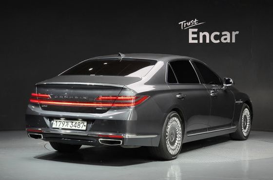 Genesis G90 5.0 AWD Prestige — пробег 143 361 км — фото 2 из 5