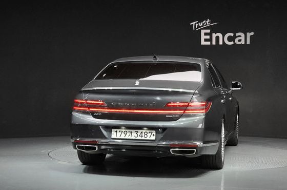 Genesis G90 5.0 AWD Prestige — пробег 143 361 км — фото 4 из 5