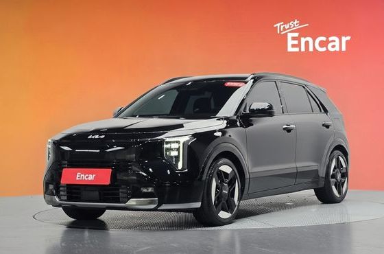 Kia Niro SIgnature — пробег 644 км — фото 1 из 5