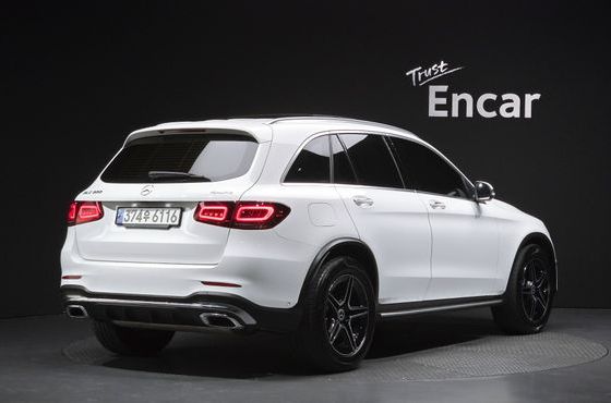 Mercedes-Benz GLC-Class GLC300 4MATIC — пробег 68 208 км — фото 2 из 5
