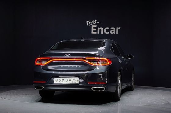 Hyundai Grandeur 2.4 Premium — пробег 114 470 км — фото 4 из 5