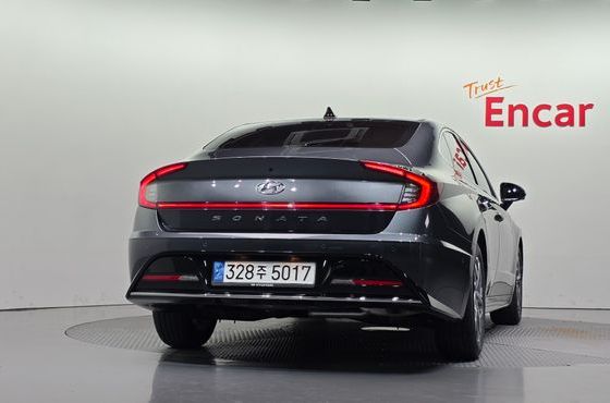 Hyundai Sonata 2.0 Premium Plus — пробег 17 090 км — фото 4 из 5