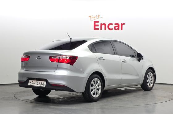 Kia pride 4DR 1.4 MPI Deluxe — пробег 65 195 км — фото 2 из 5