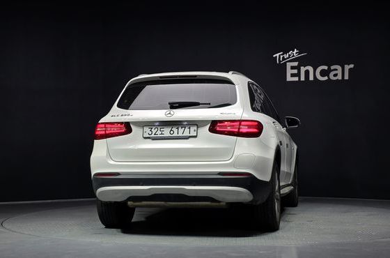 Mercedes-Benz GLC-Class GLC350e 4MATIC Premium — пробег 129 644 км — фото 4 из 5