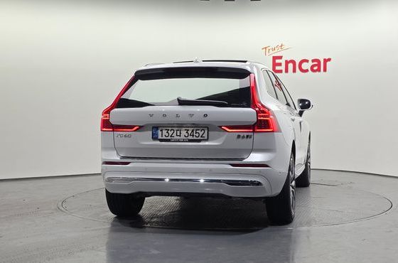 Volvo XC60 B6 Inscirtion — пробег 30 515 км — фото 4 из 5