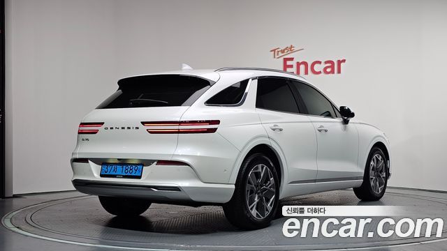 Genesis GV70 из Кореи Encar