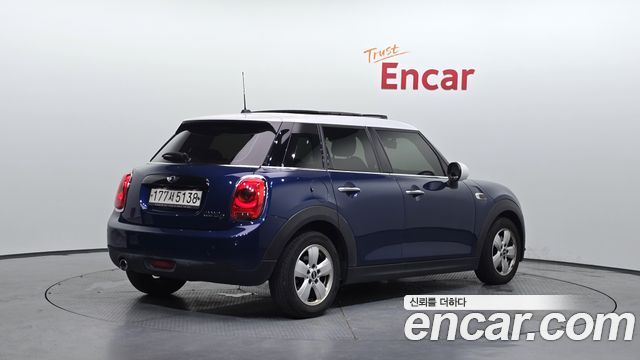 Mini Cooper 5Door Standard 3rd — пробег 114 659 км — фото 2 из 5