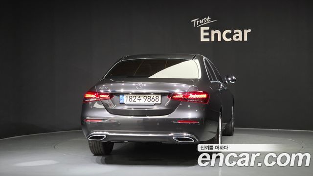 Mercedes-Benz E-Class из Кореи Encar