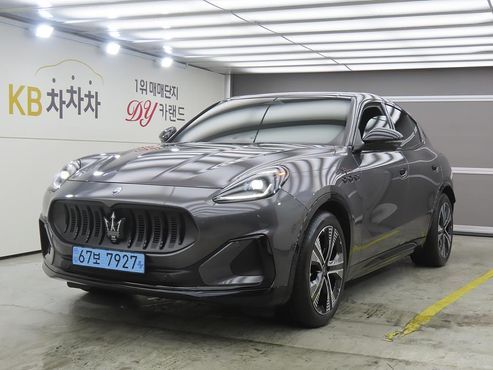 Maserati Grecale AWD Folgore — пробег 4 740 км — фото 1 из 5