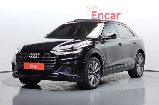 Audi Q8 55 TFSI Quattro Premium — пробег 120 903 км — фото 1 из 5
