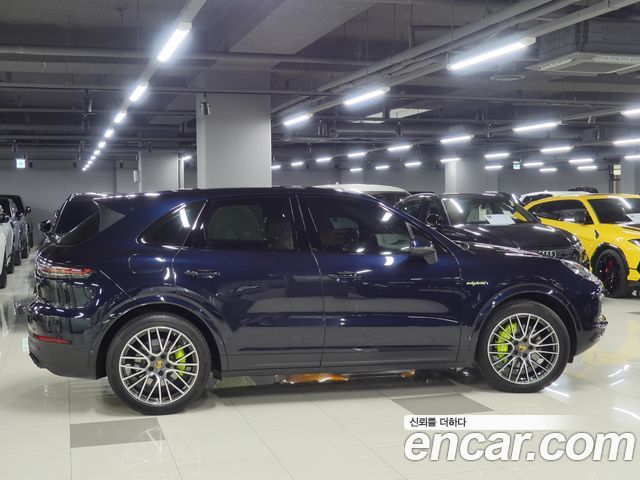 Porsche Cayenne 3.0 E-Hybrid — пробег 58 300 км — фото 2 из 5
